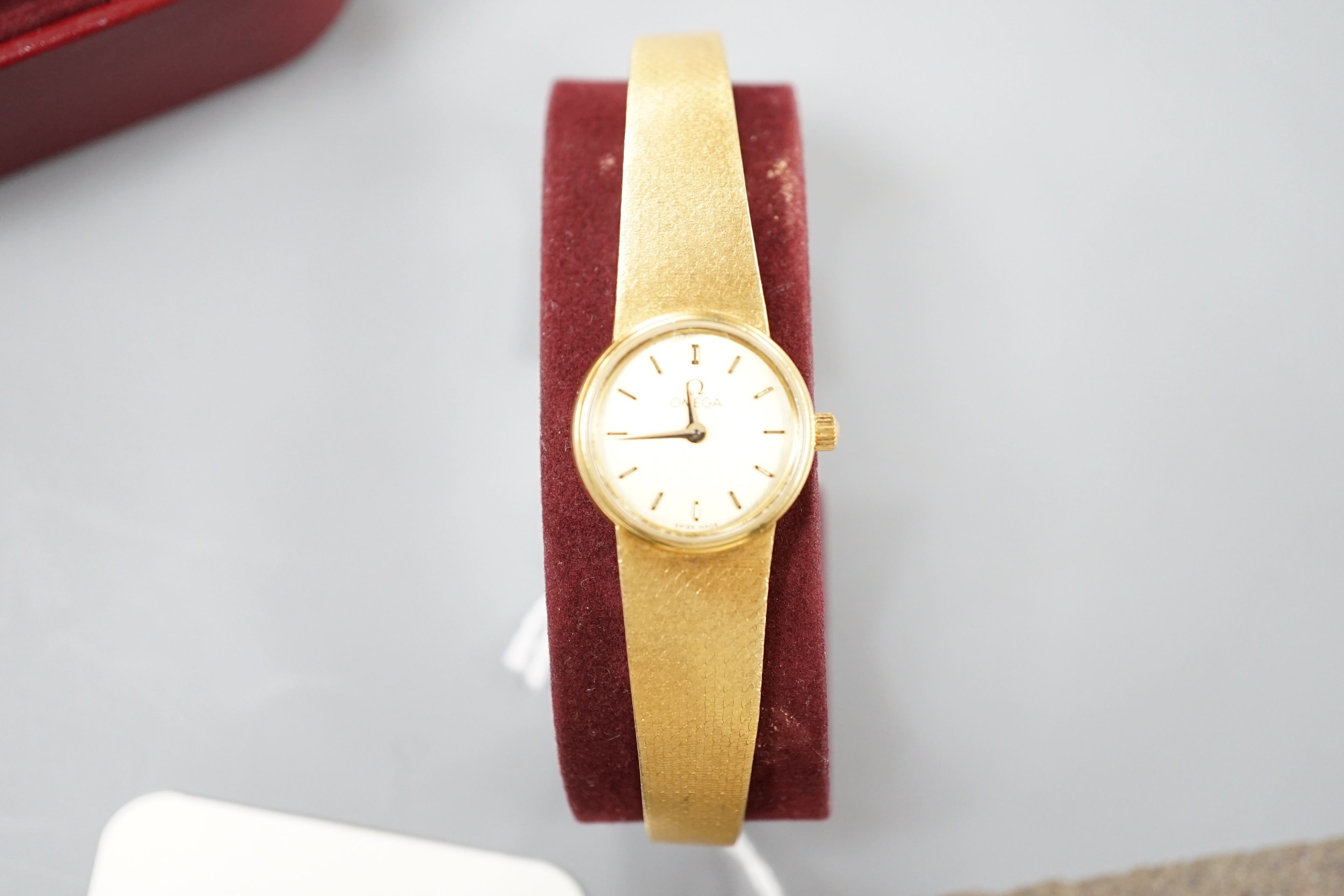 A lady's 18ct gold Omega quartz wrist watch